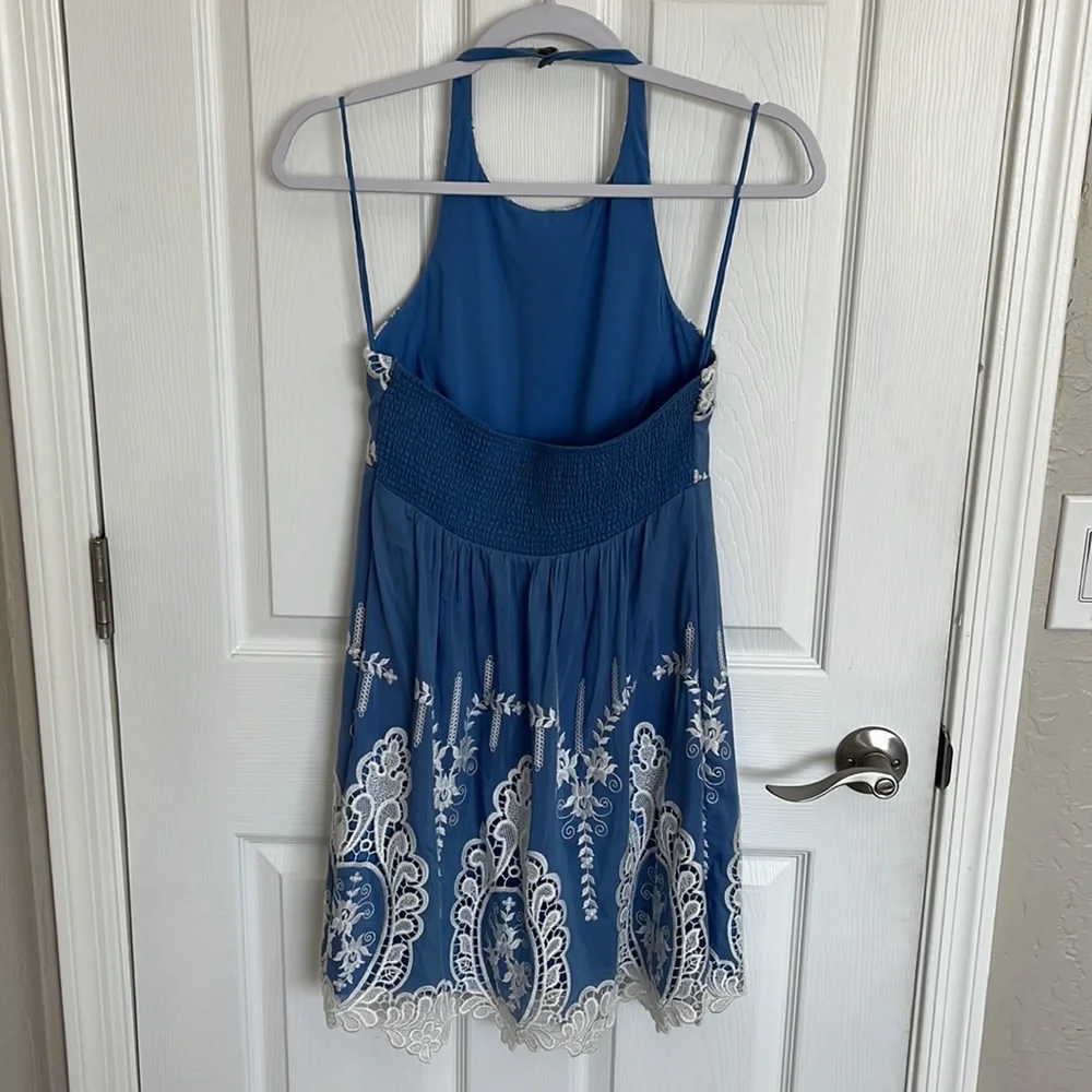 Dolce Vita Halter Blue Embroidered Dress - Picture 2 of 4